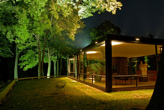 Embracing the MIRORlab Lighting Philosophy Through Richard Kelly's Timeless Elements